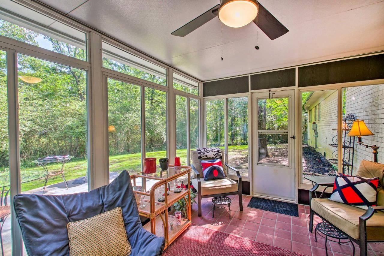 Charming Hot Springs Home With Sunroom And Yard ภายนอก รูปภาพ